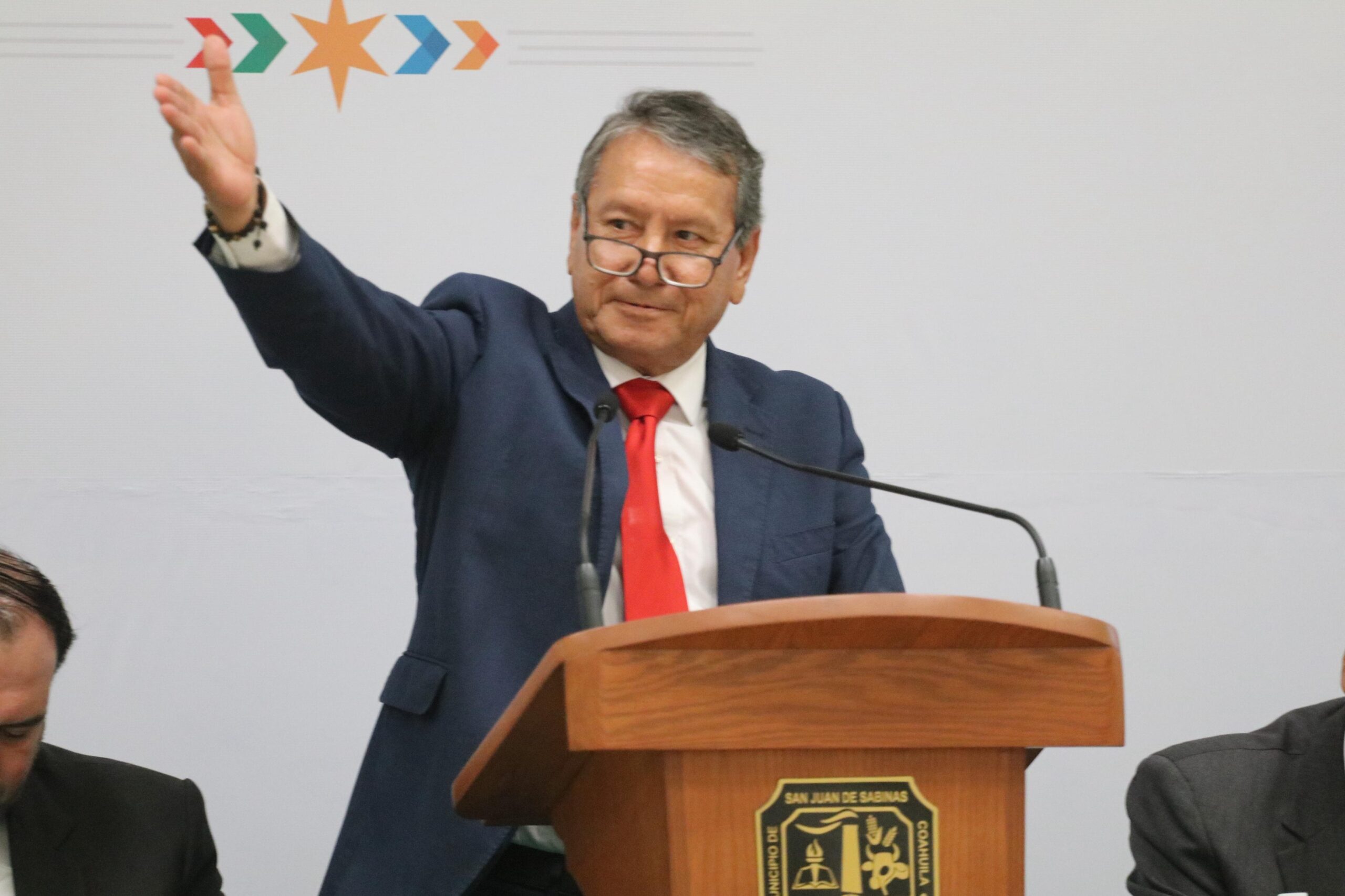 Reconoce Nueva Rosita a 4 ciudadanos distinguidos