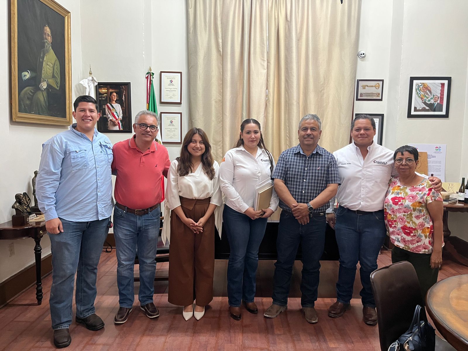 Contribuye Leija al desarrollo profesional de cieneguenses
