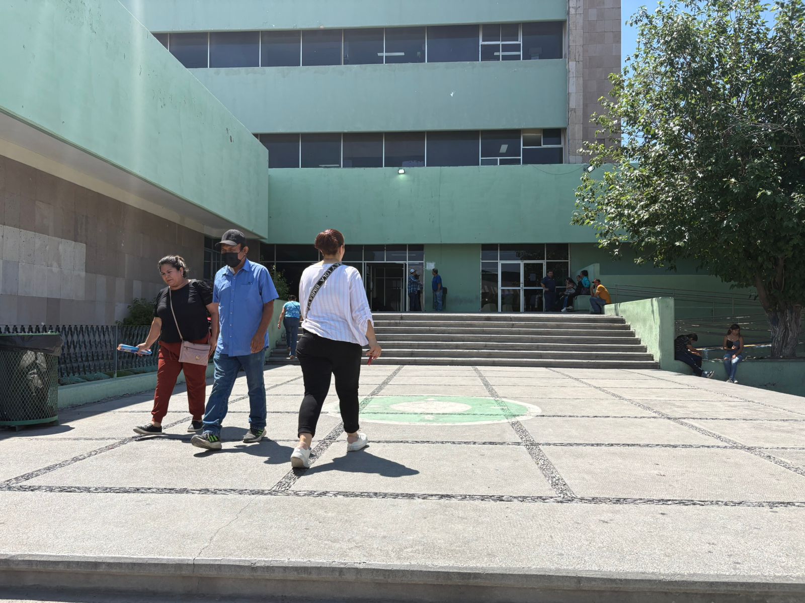 Colapsan climas de Clínica 7 del IMSS