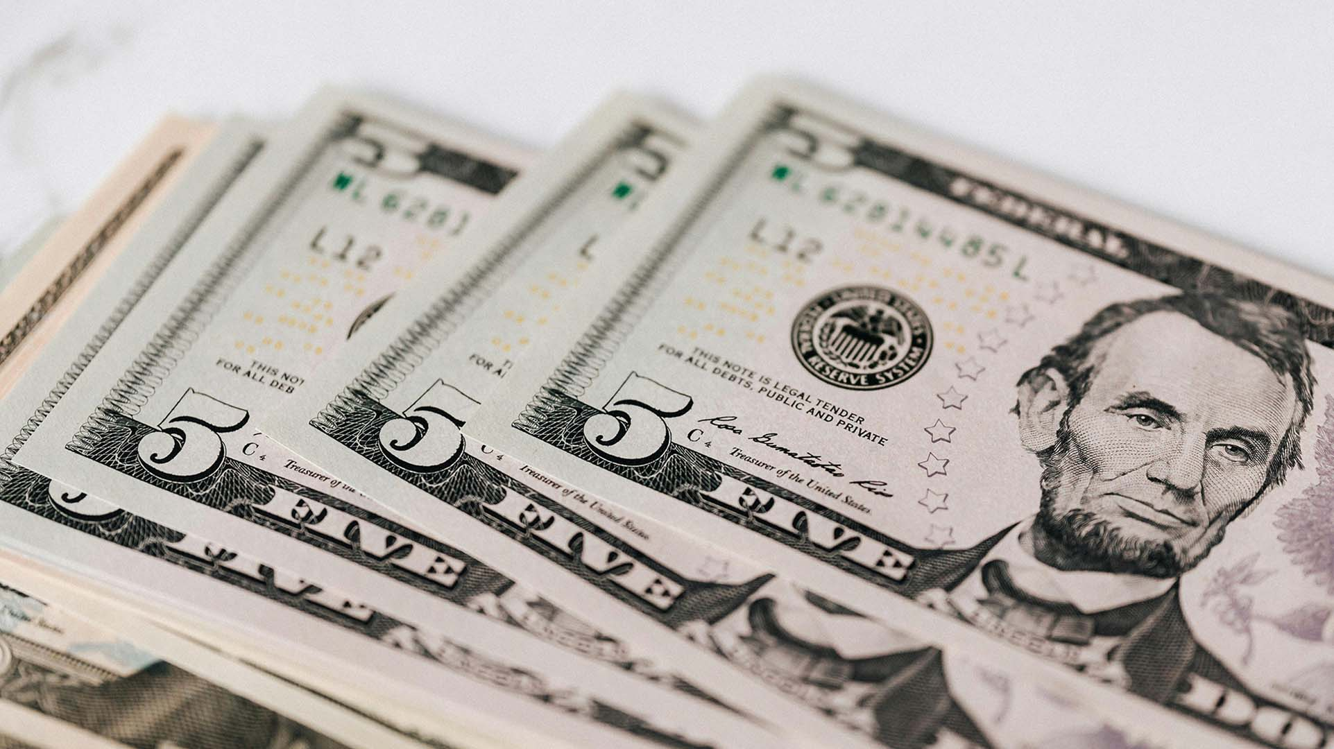 Precio del dólar hoy 8 de mayo de 2025
