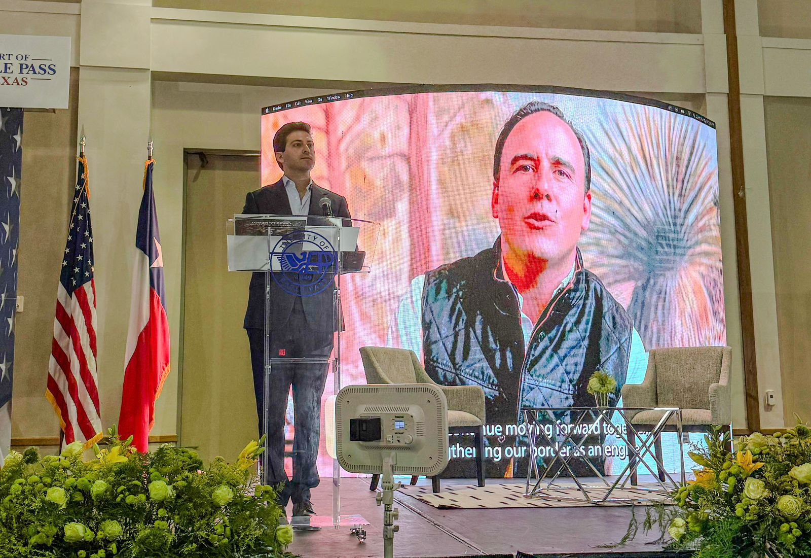 EXPONE COAHUILA SUS VENTAJAS COMPETITIVAS DENTRO DE LA CUMBRE COMERCIAL 2025, DE EAGLE PASS