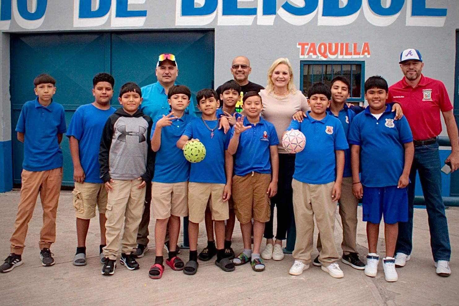 Laura Jiménez apoya a niñas, niños y jóvenes atletas rumbo a la Olimpiada Estatal del Deporte Escolar