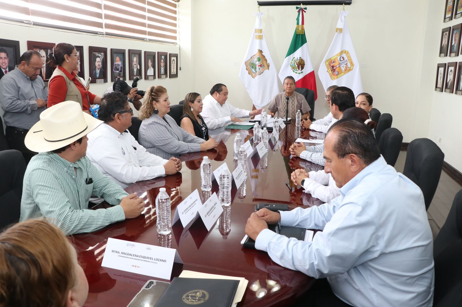 Firma Óscar Ríos convenio con TecNM campus carbonífera