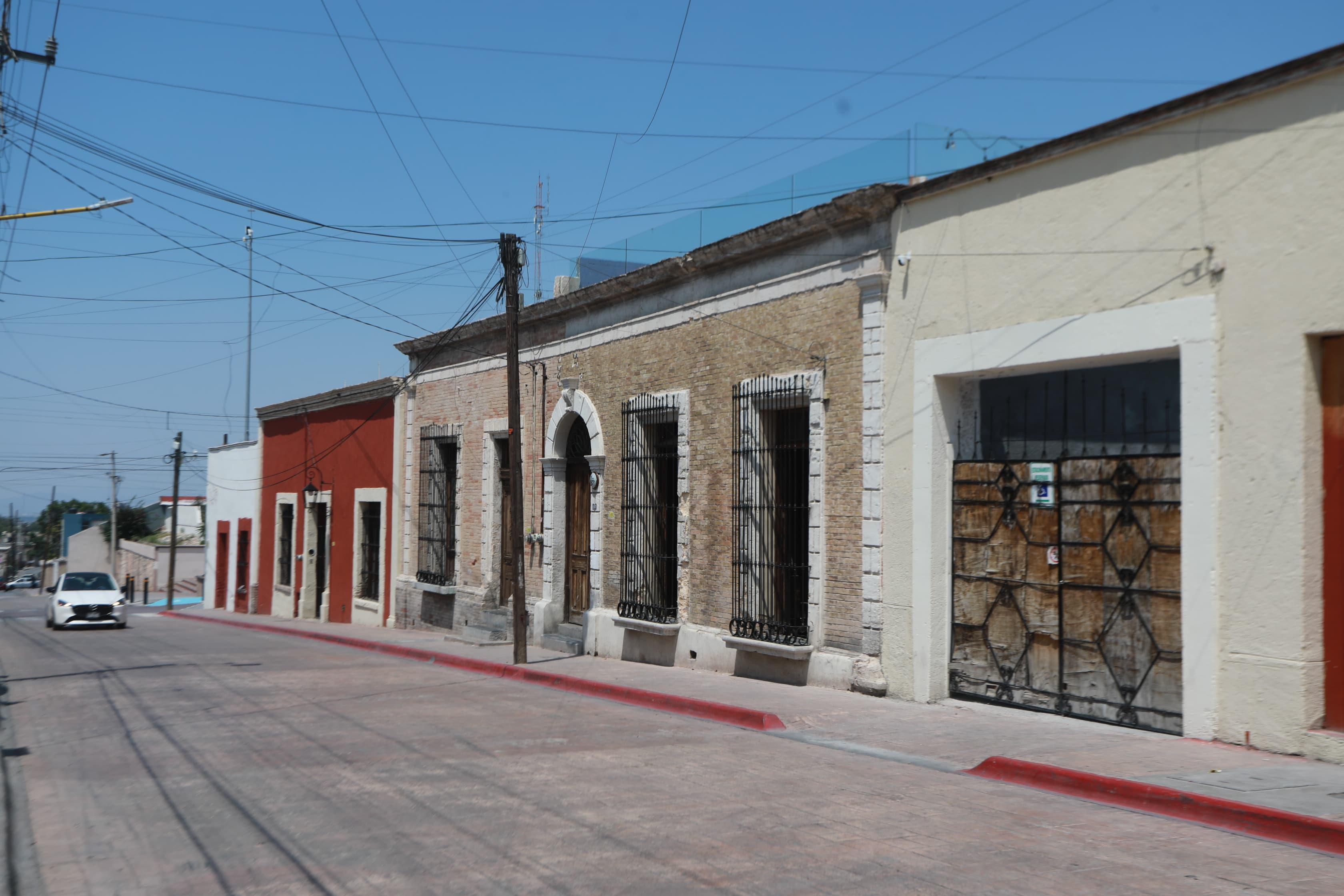 Avanza al 90% programa de Embellecimiento de Fachadas en Distrito Centro