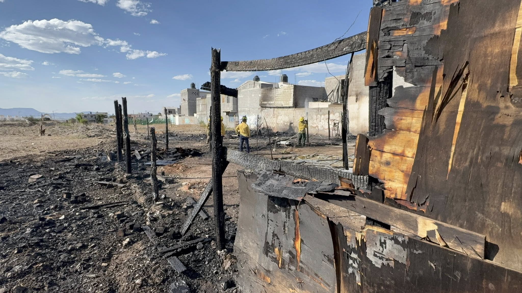 Herido de gravedad tras incendio intencional
