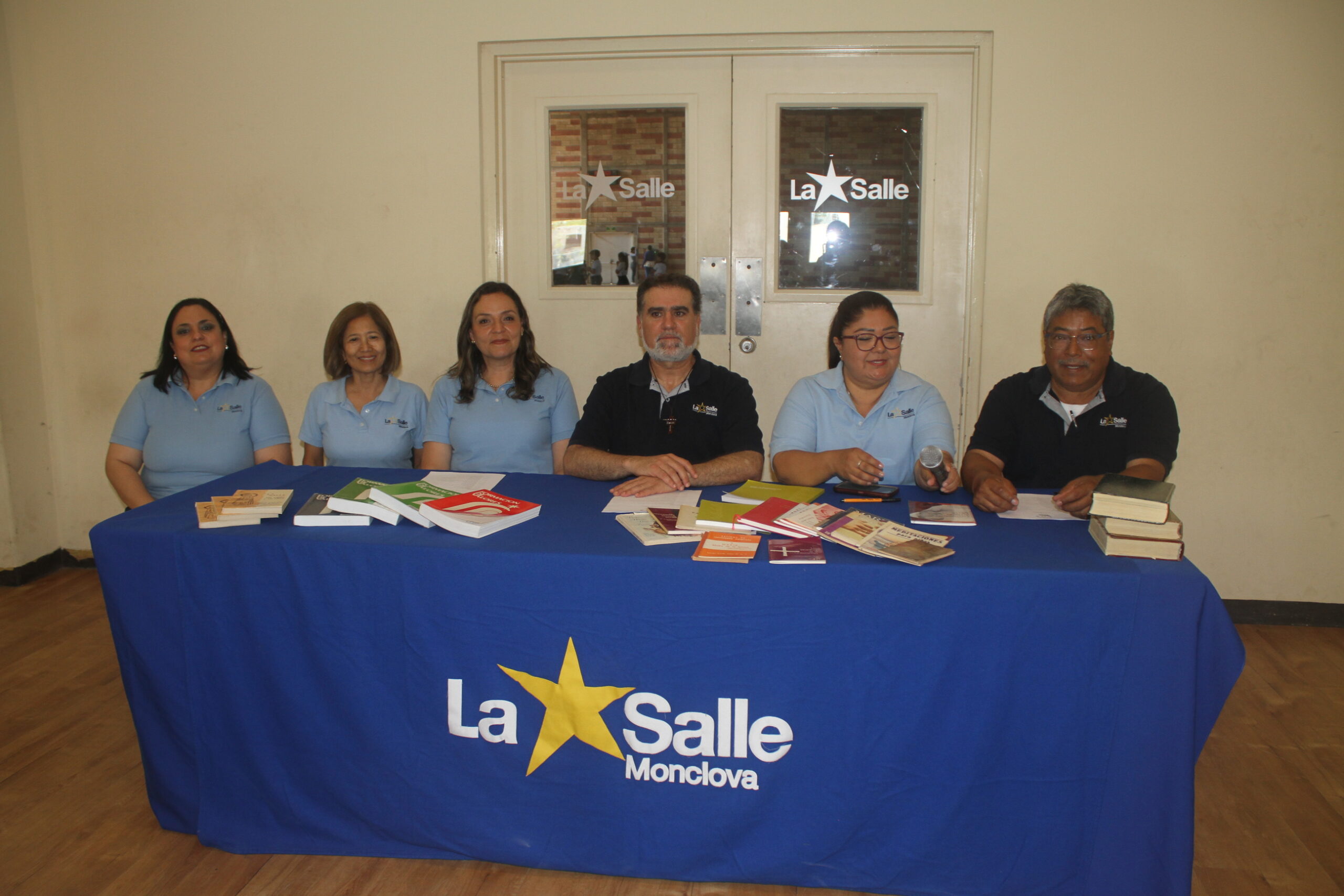 Invita Colegio La Salle a Feria del Libro “Lee”