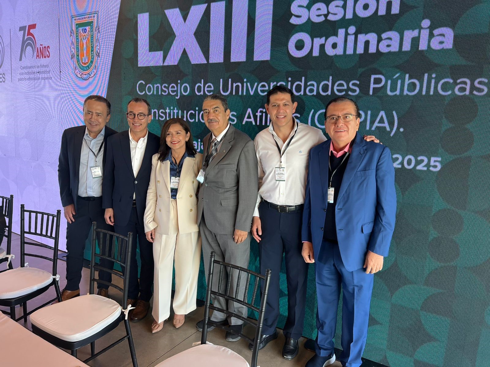 Presenta rector avances deportivos universitarios