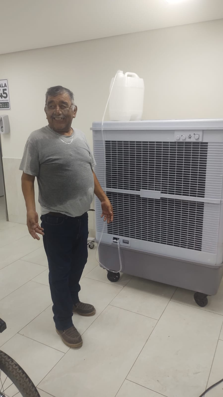 Convierte aire lavado en “sauna” la clínica 7