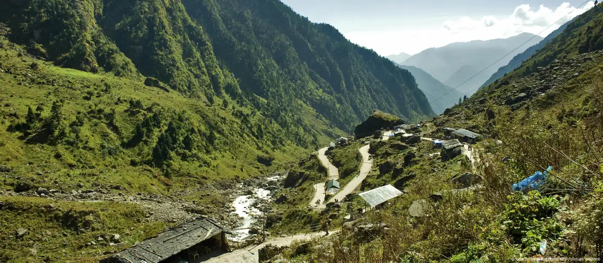 Fallecen Siete en un accidente de helicóptero en el Himalaya