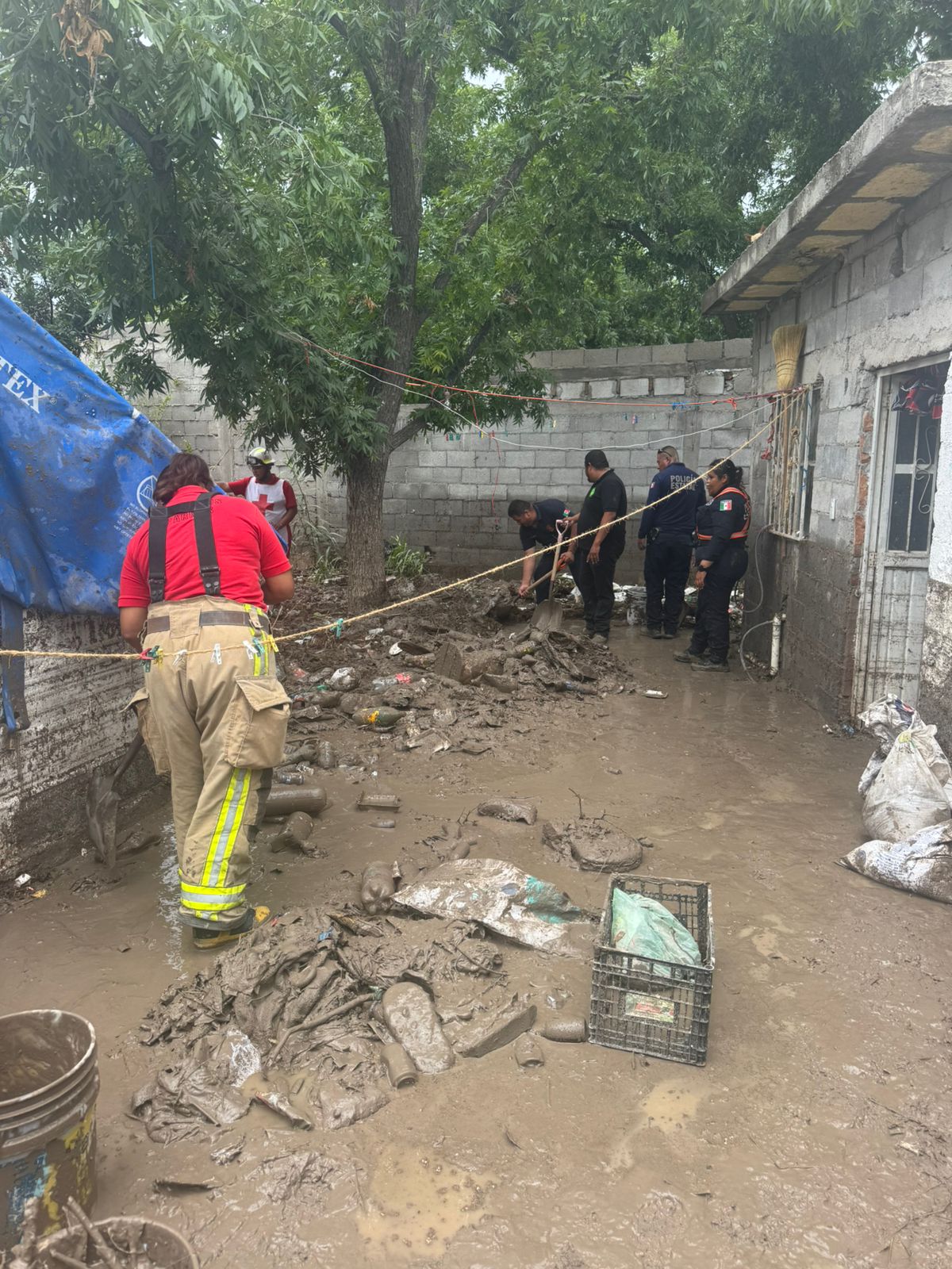 Deja fuerte tormenta a 30 familias damnificadas