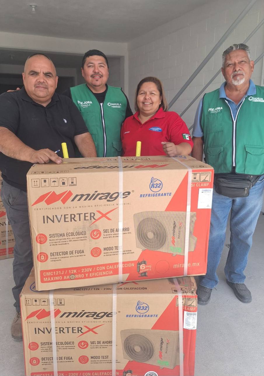 Lleva “Mejora Coahuila” alivio al calor en Castaños