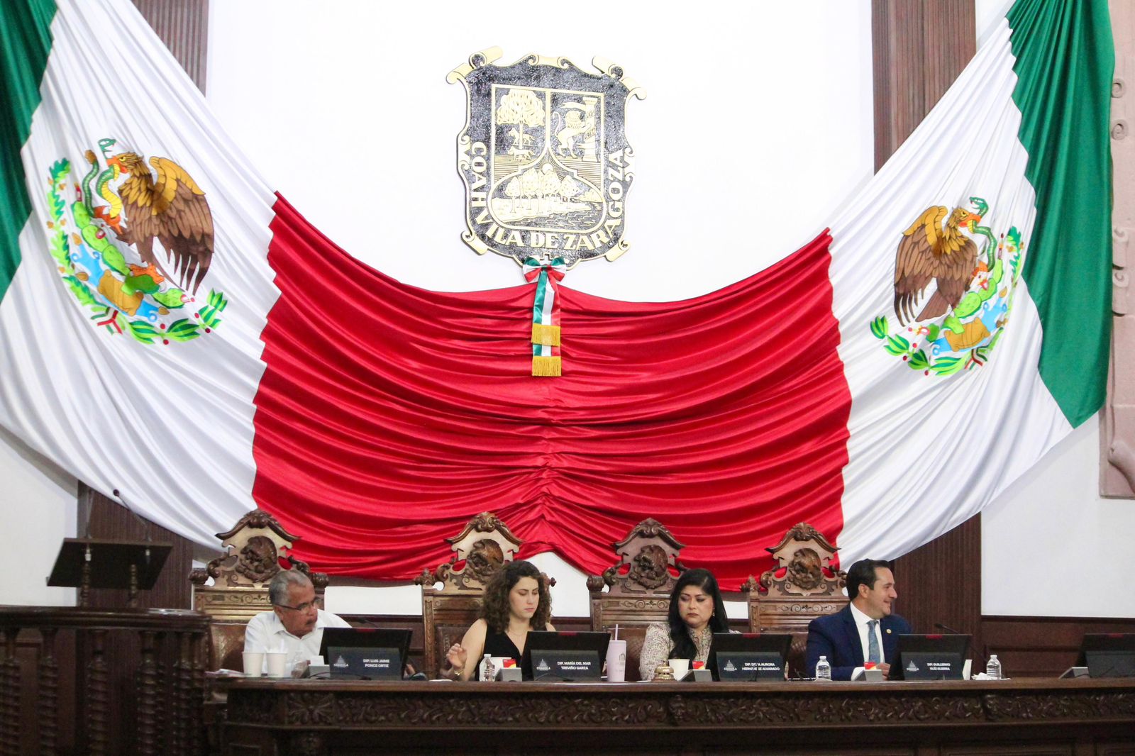Denuncian corrupción en las licitaciones de carbón