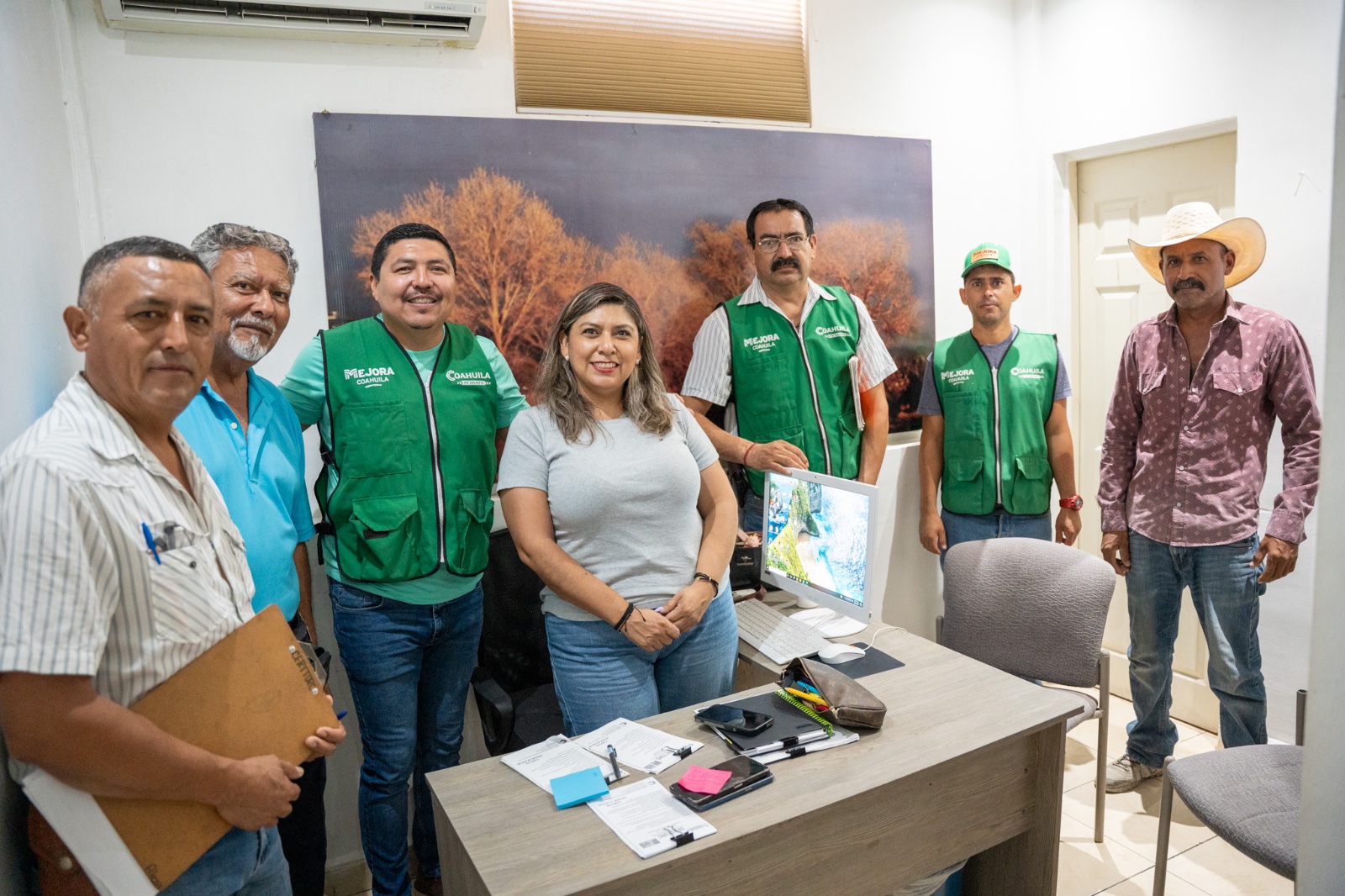 Acercan certeza jurídica a familias de castañenses