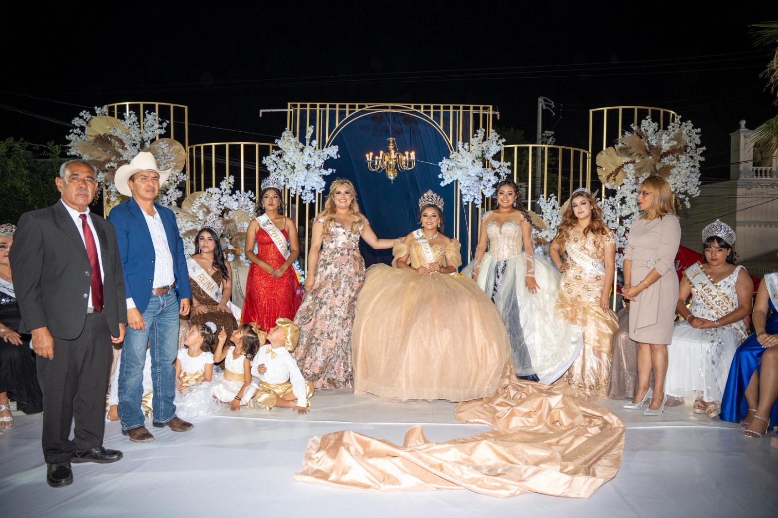 Corona Castaños a su reina Damaris I