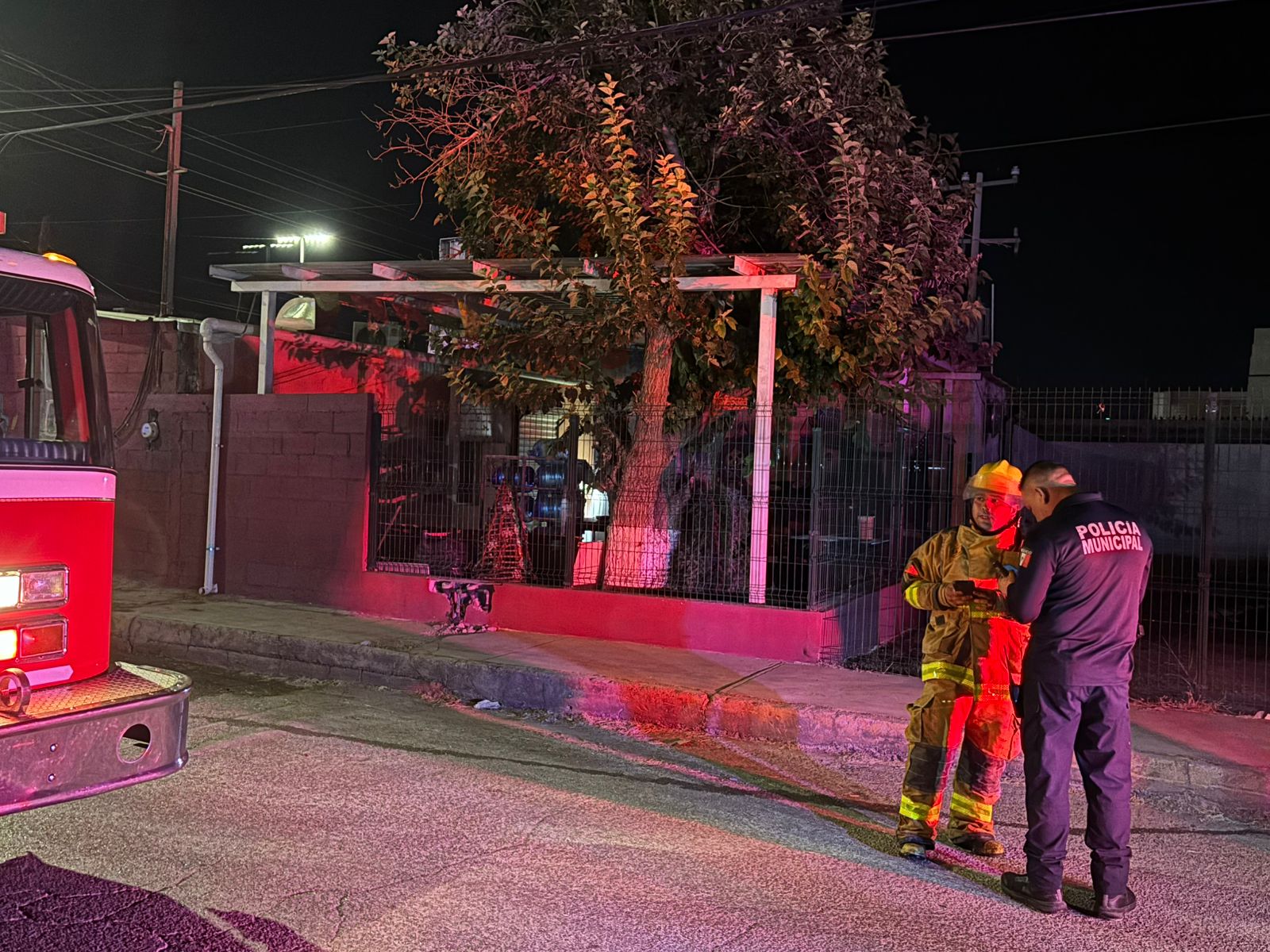 Incendio en El Molcajete; se desata movilización