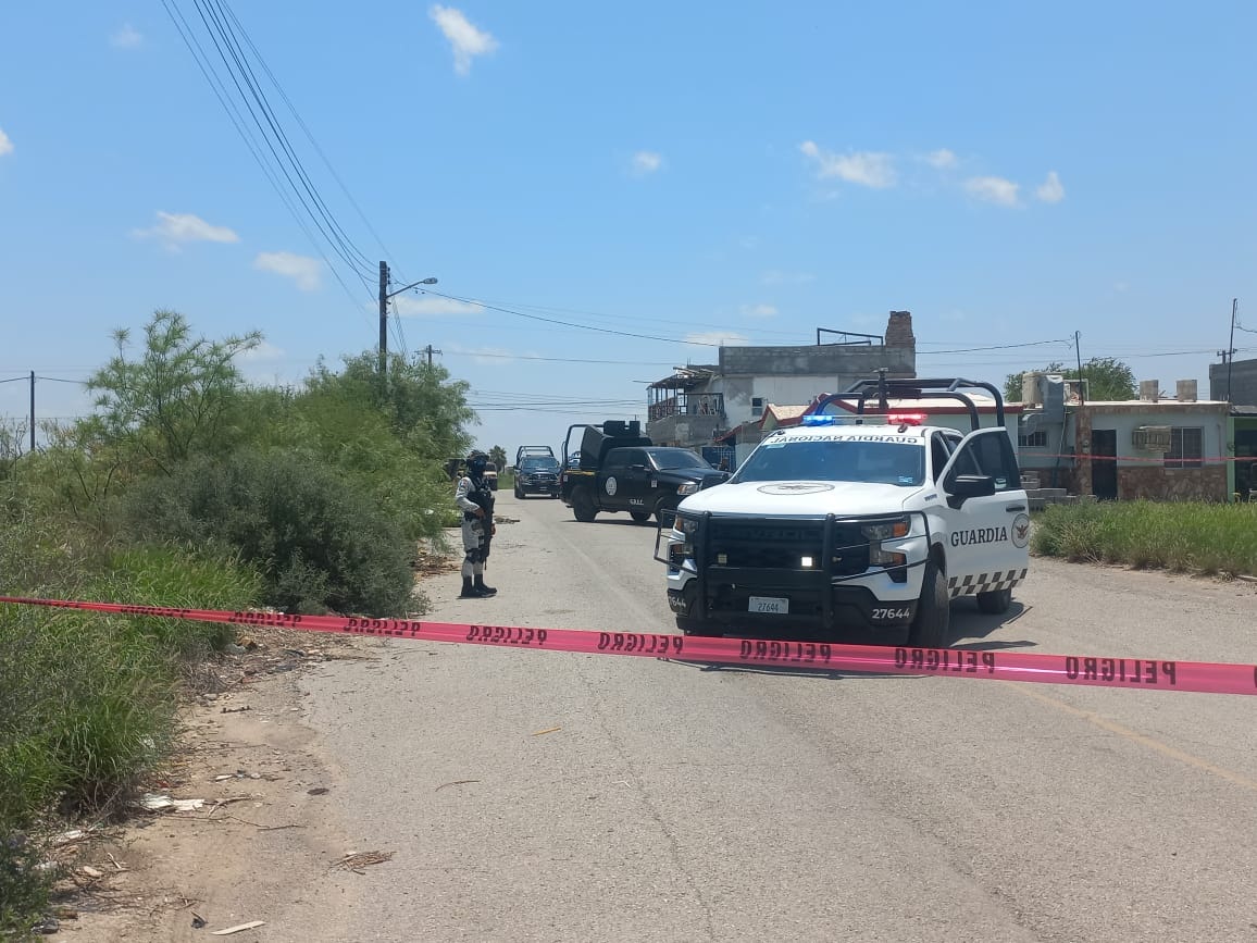 Asegura FGE en cateo motos robadas y droga