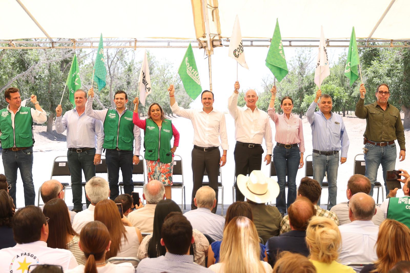 SIGUE MANOLO ARRANCANDO GRANDES OBRAS EN COAHUILA