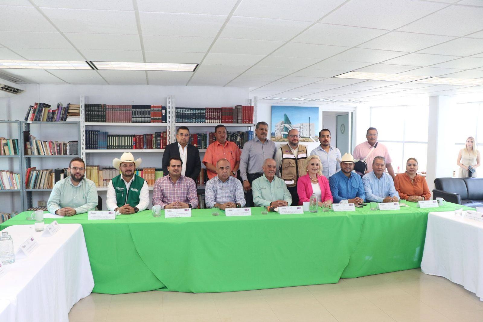 Unen esfuerzos contra dengue en Carbonífera