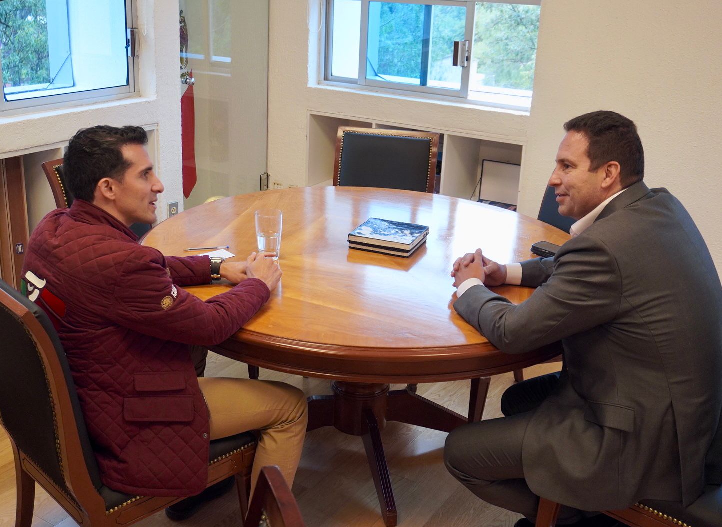 Se reúne Javier Díaz con Rommel Pacheco