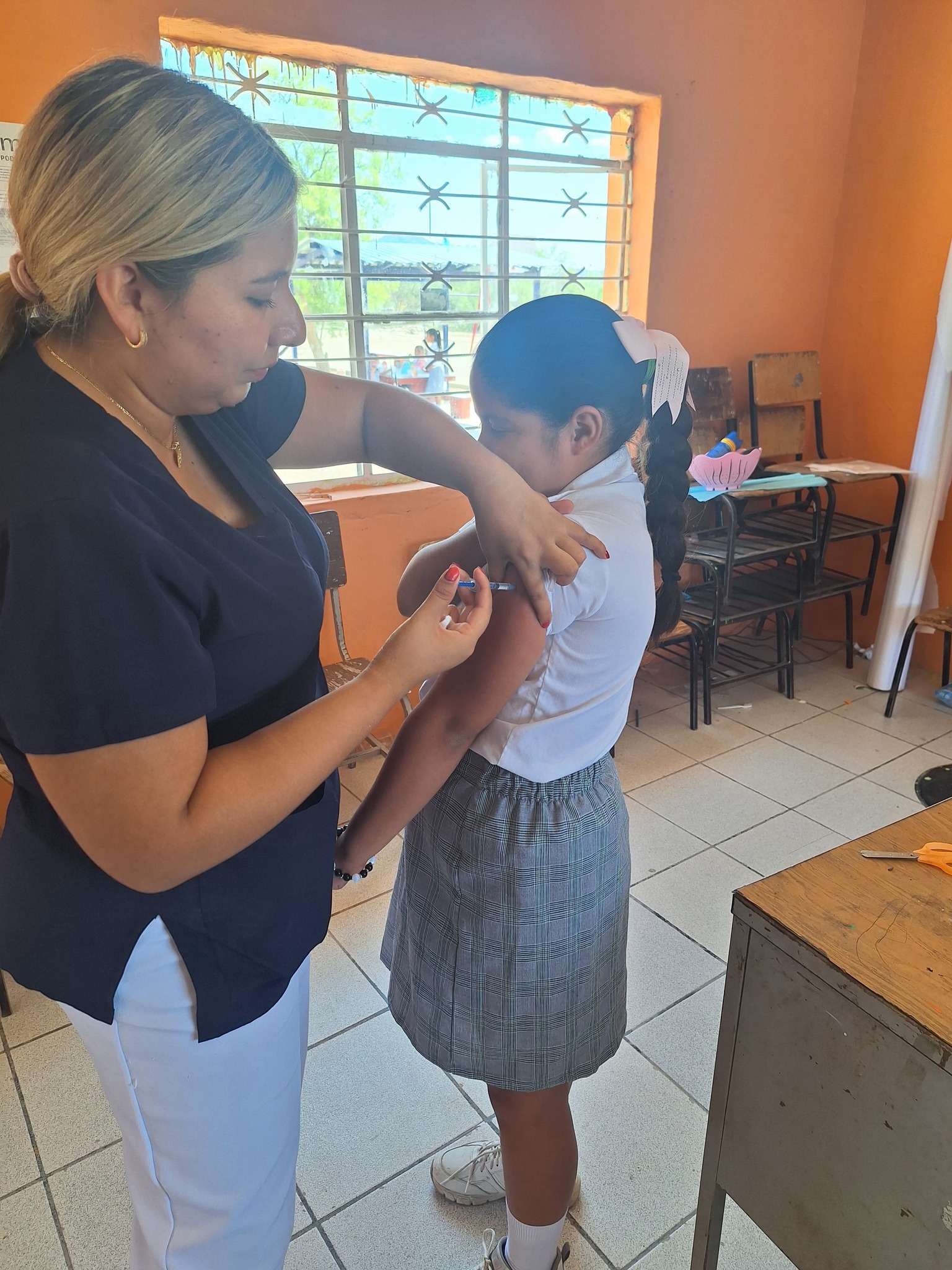 Impulsan vacunación infantil escuelas rurales de Castaños