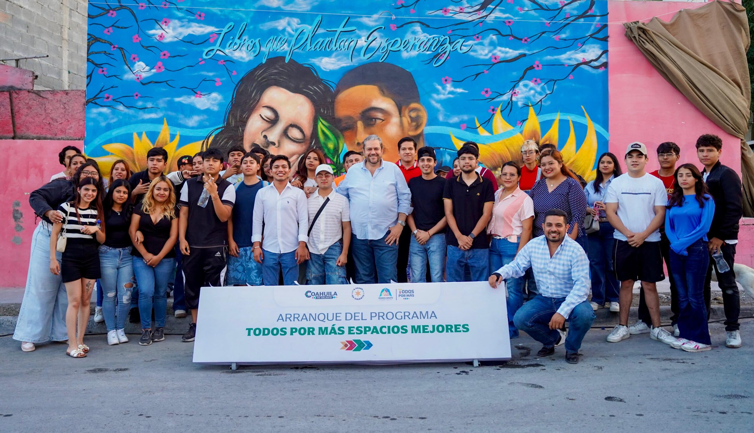 Cambia Ramos muros grises por espacios multicolores