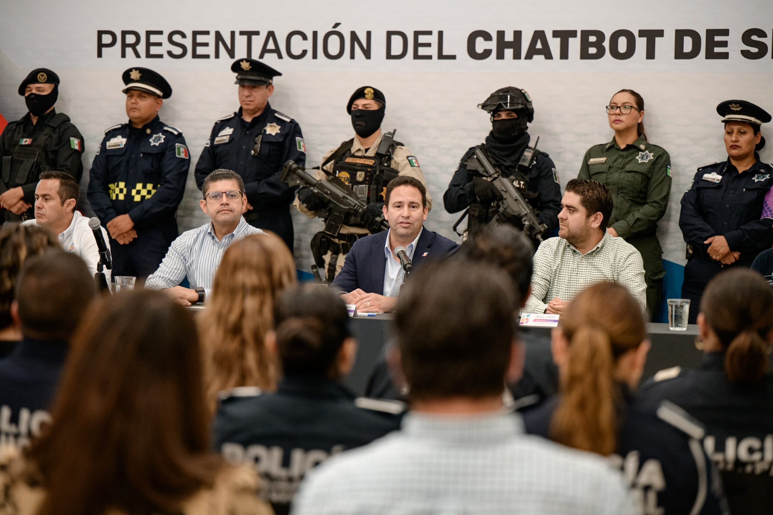 Presenta Javier Díaz el ChatBot Comisaría Saltillo; es el primero en su tipo en el país