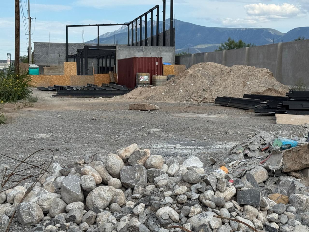Embarga Pemex predio de AHMSA
