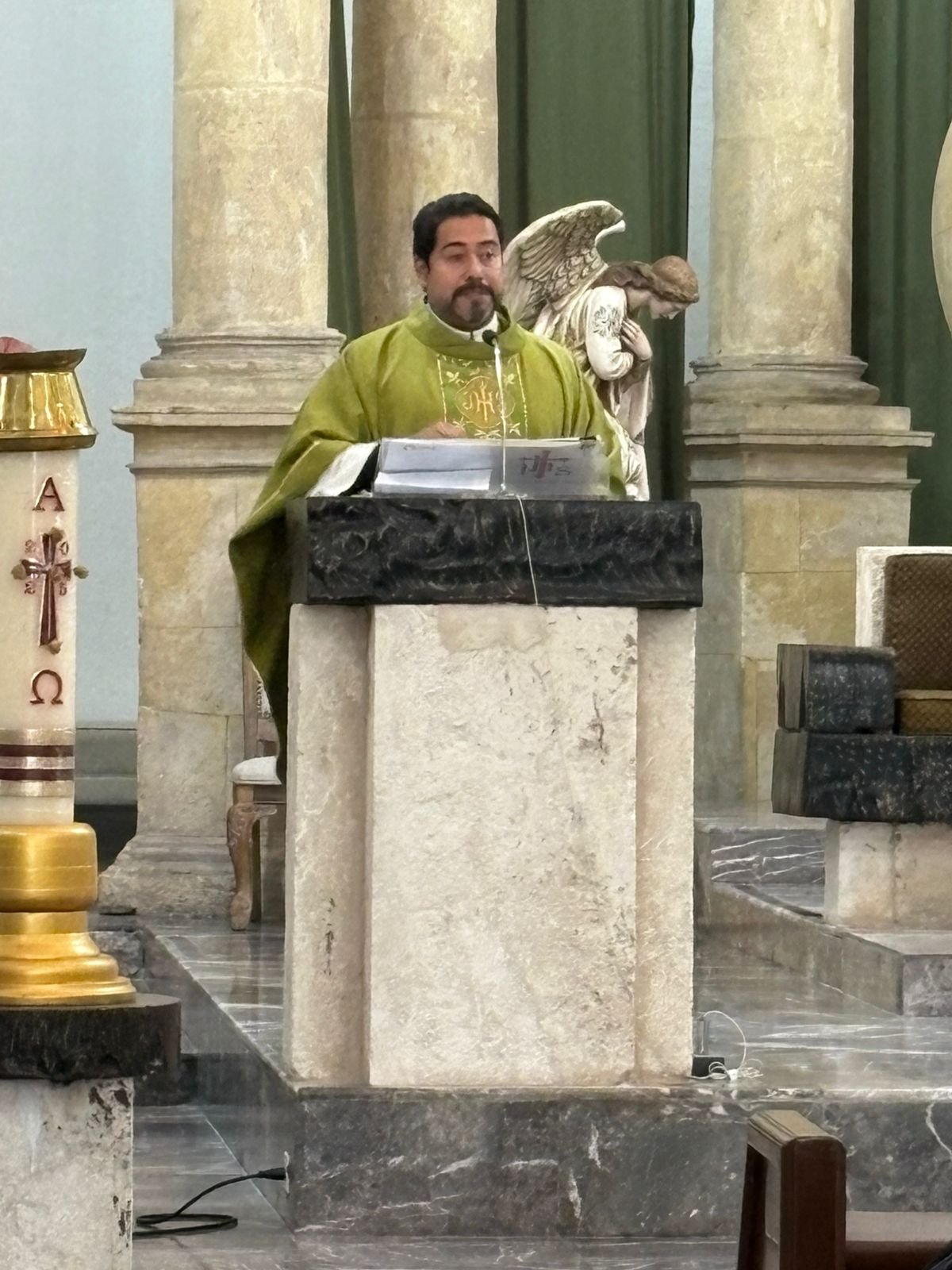 Hace Iglesia llamado a finalizar la guerra