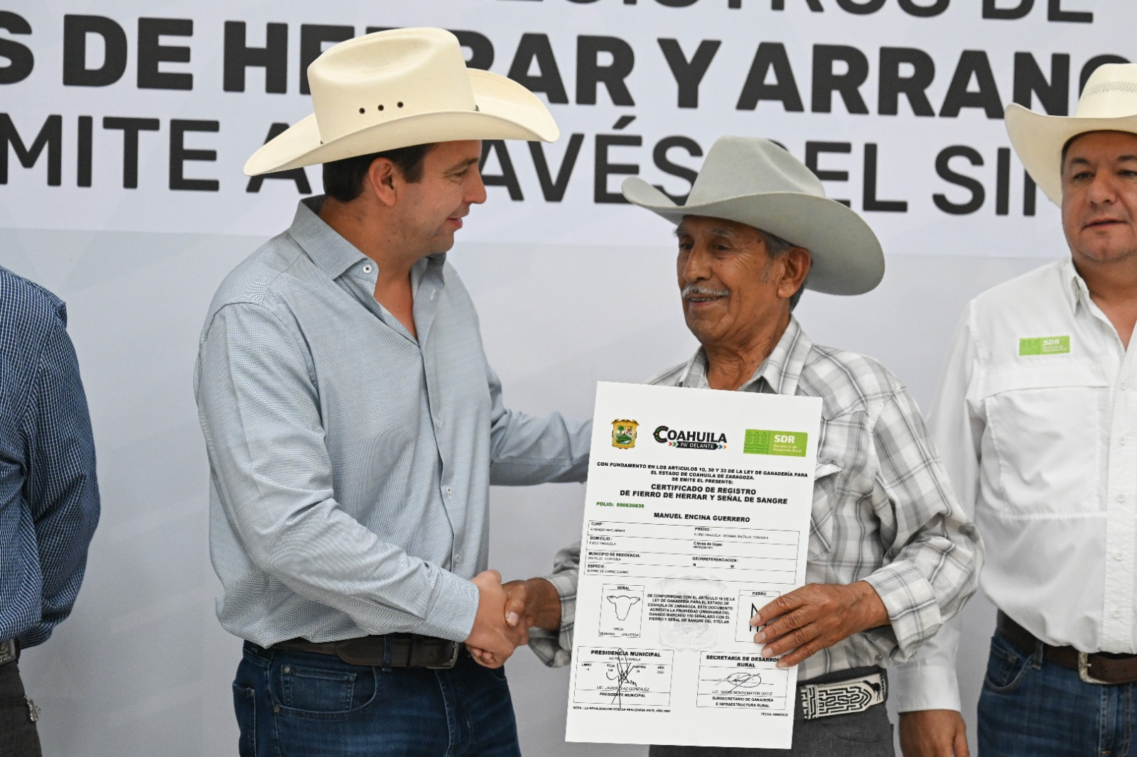 Continúan apoyos para el campo de Saltillo