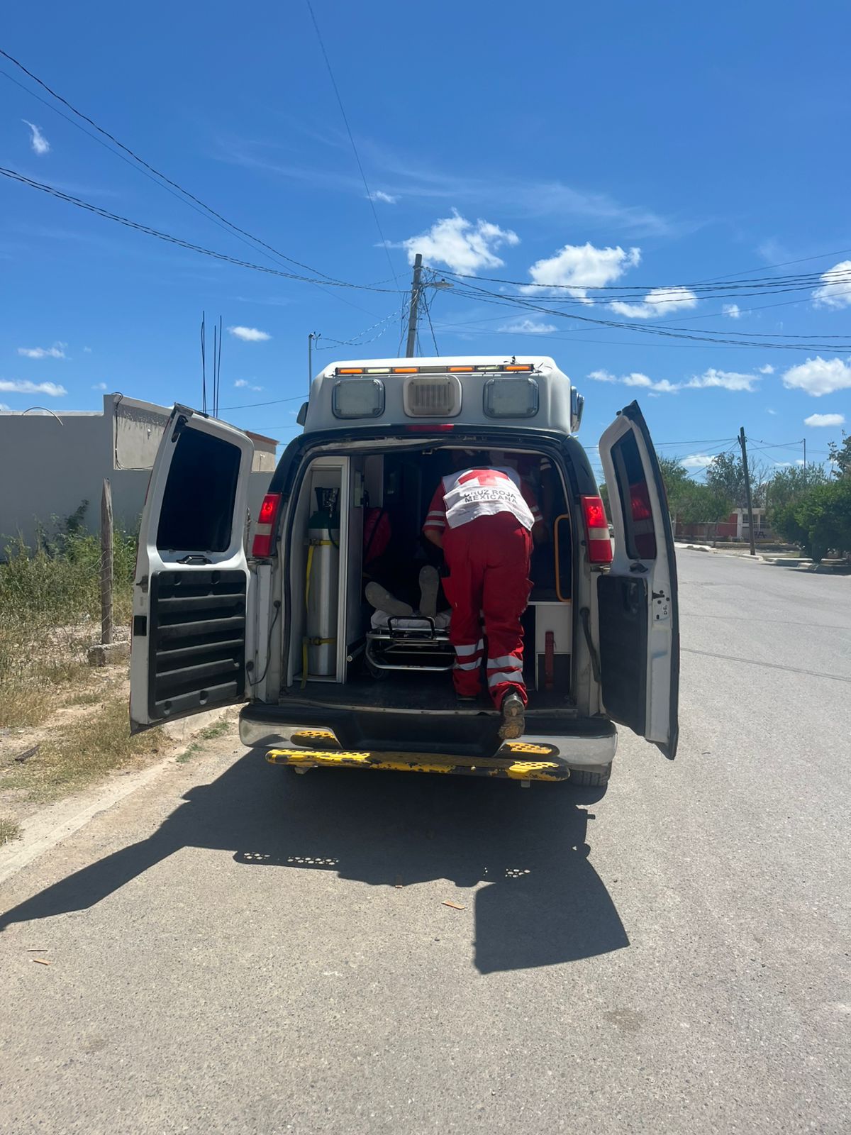 Quinceañero se lesiona estómago con pulidora