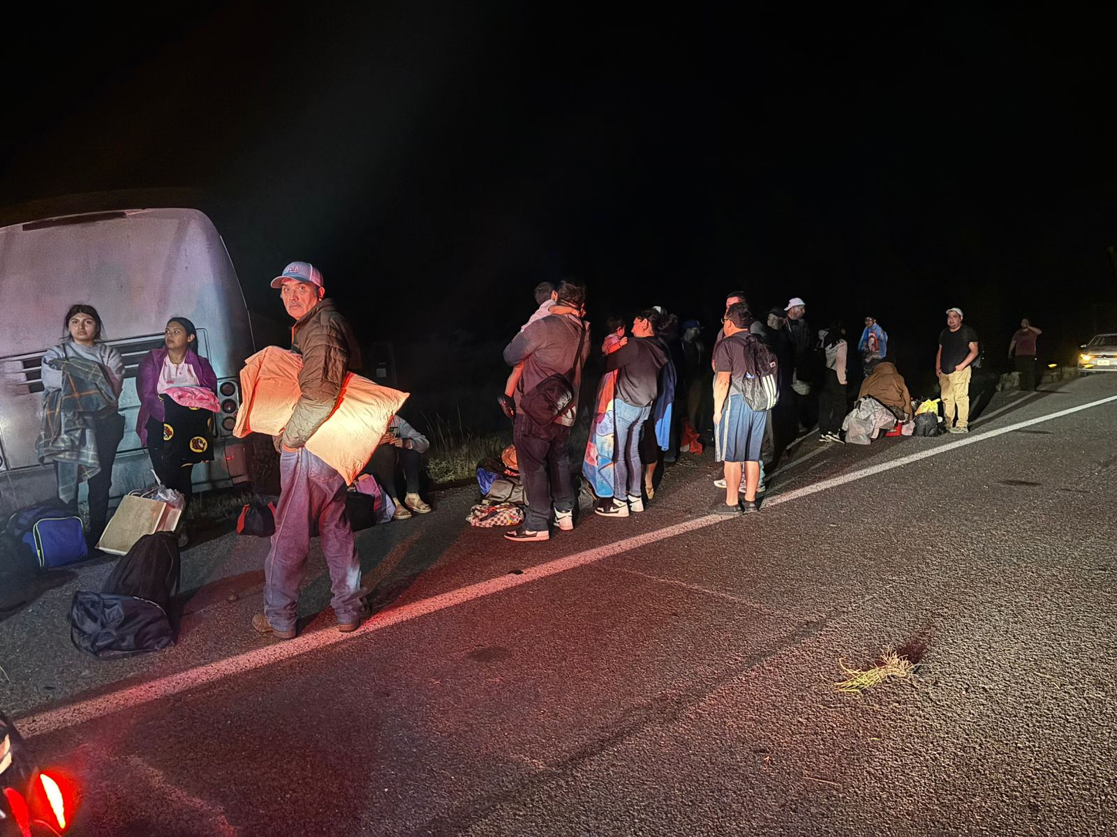 Fallece castañense; choca con autobús
