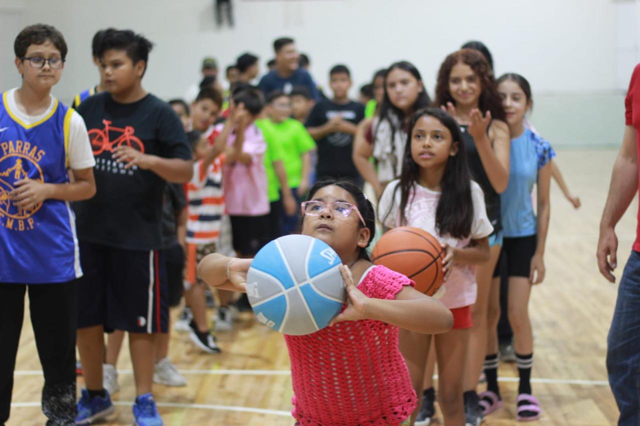 Invita Parras a cursos de verano para niños