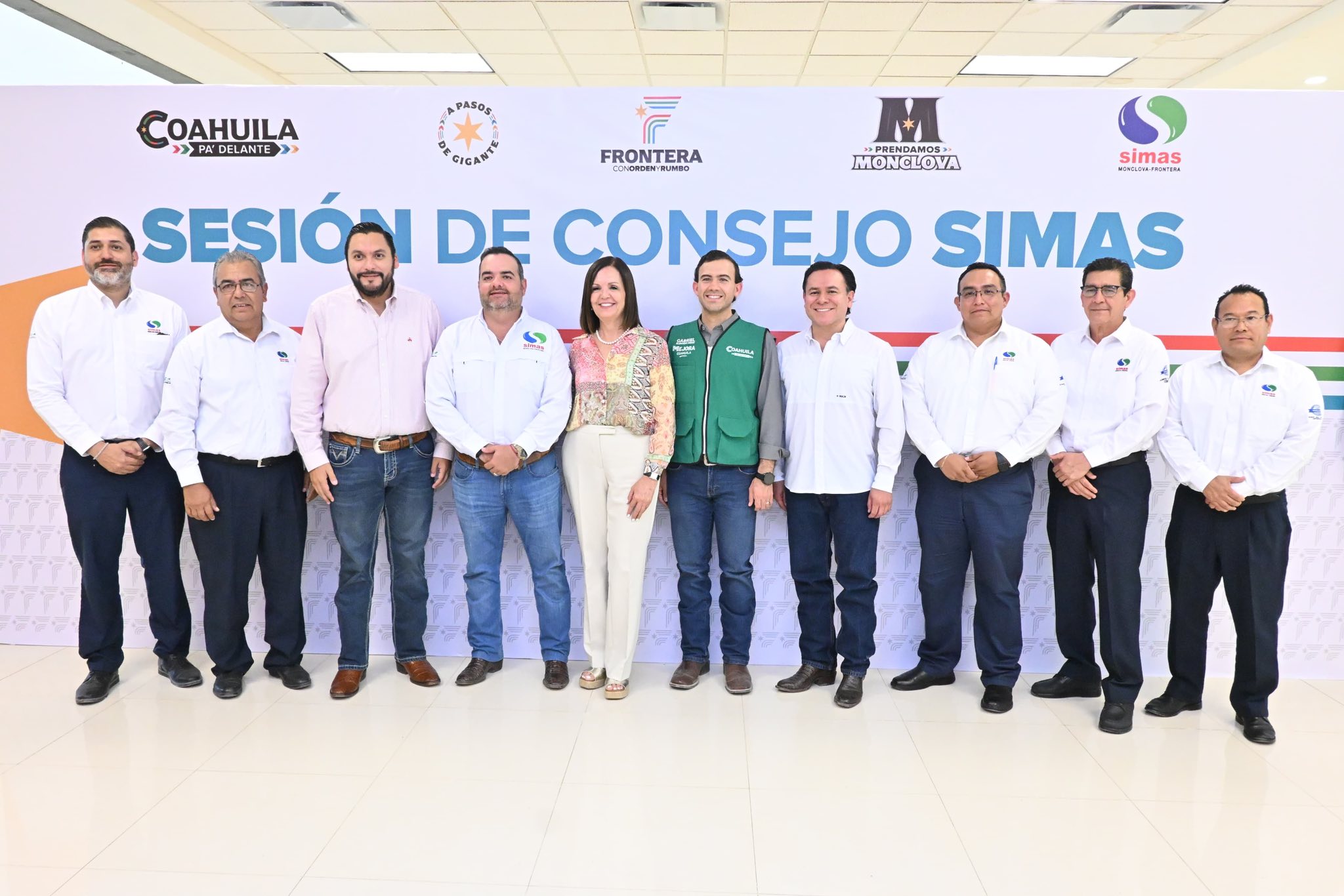 Asume Sari presidencia del consejo municipal de SIMAS