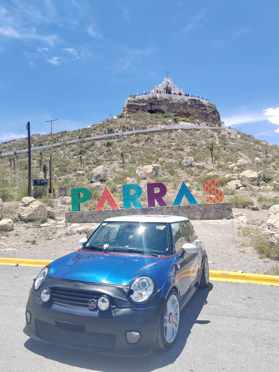 Celebra club automotriz su convención en Parras