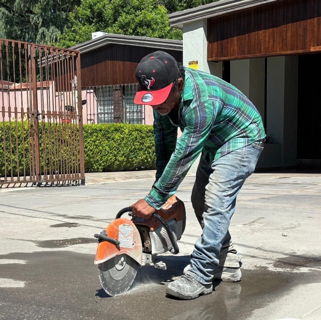 Avanza bacheo de calles en Múzquiz