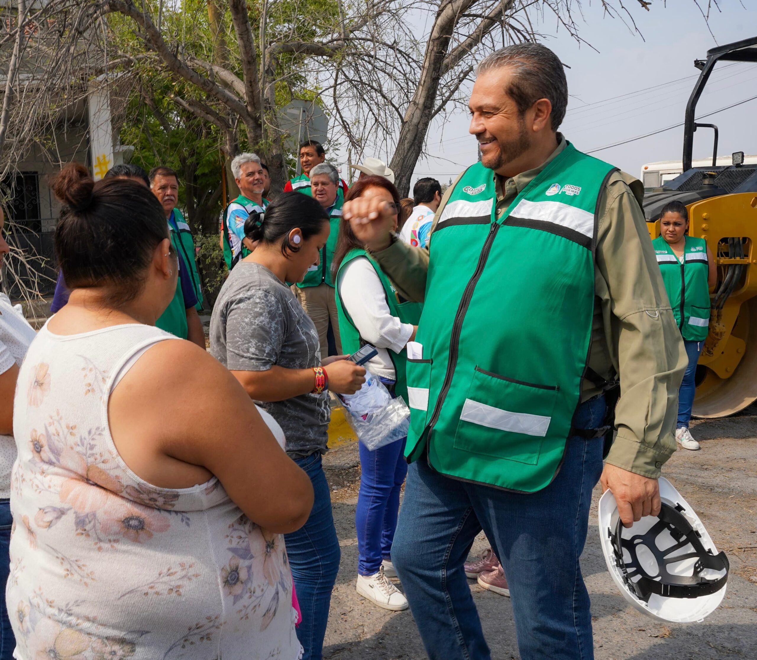Intensifican labores de bacheo y vialidad