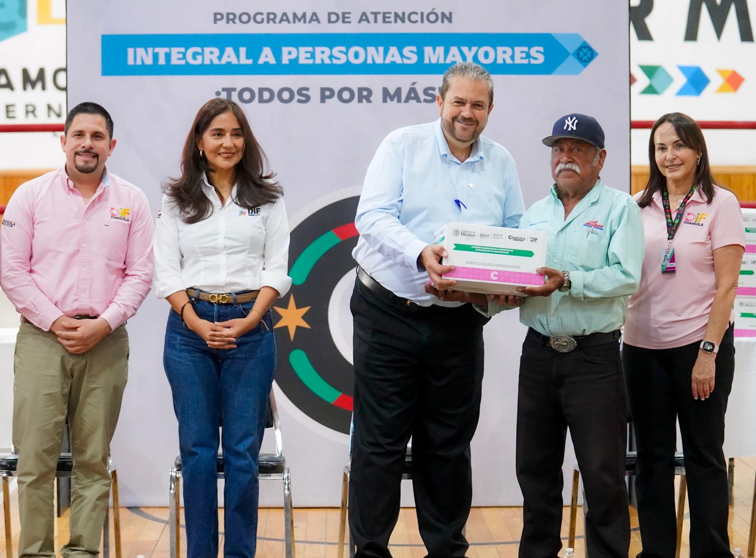 Entrega Tomás 500 apoyos alimentarios