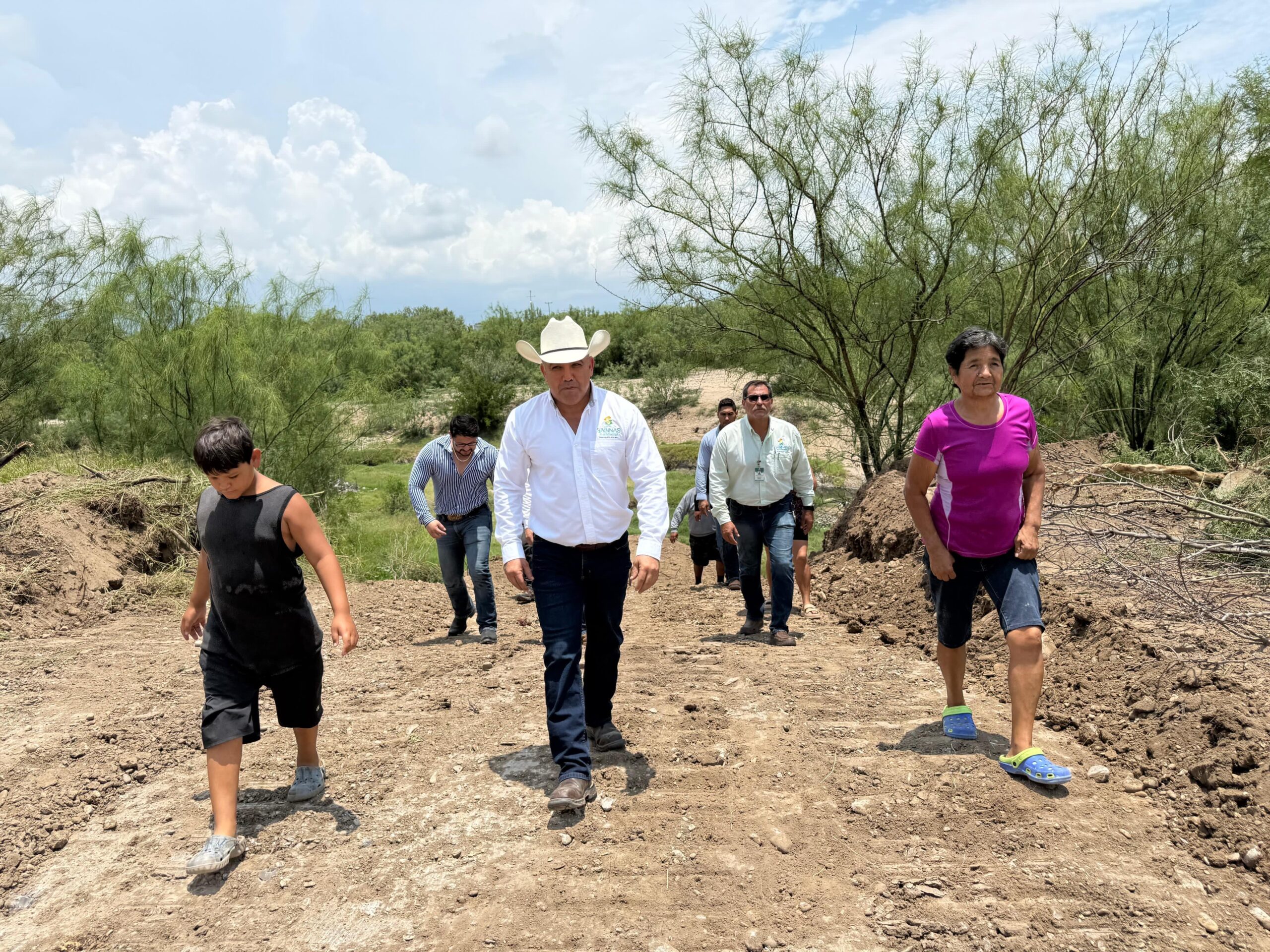 Anuncia Chano construcción de puente peatonal