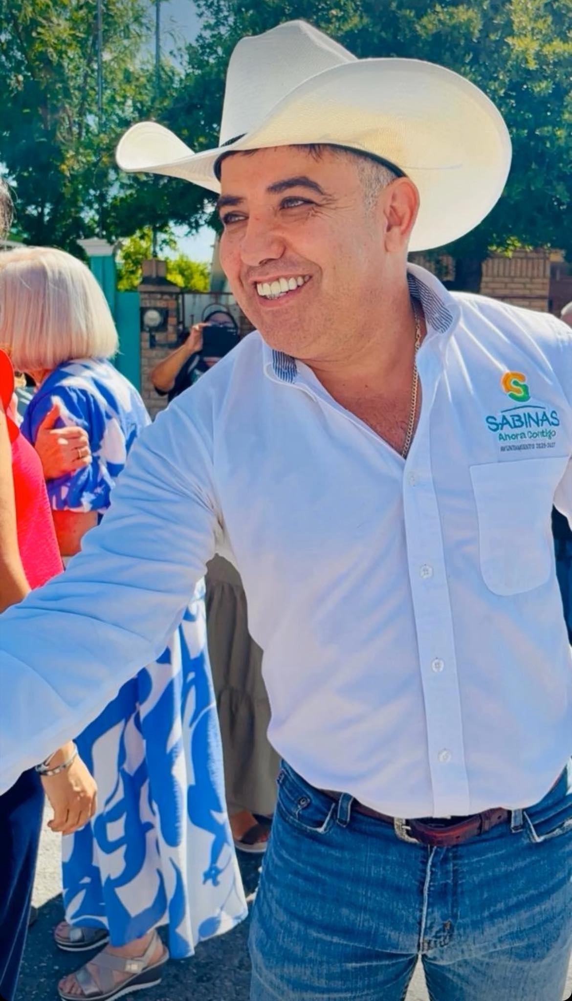 Invita Chano Díaz a la Campaña Dental Gratuita