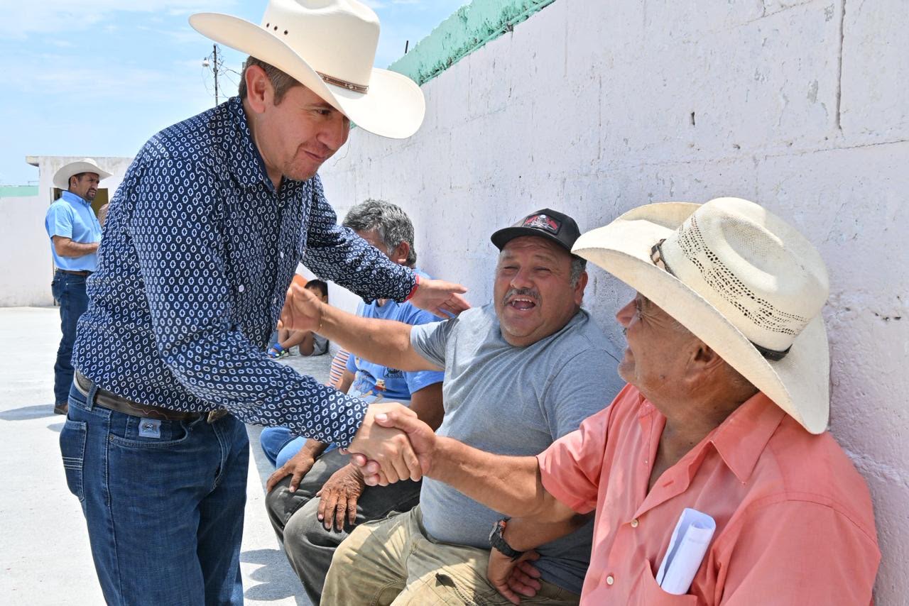LLEVAN APOYO A EJIDOS DE SAN BUENAVENTURA