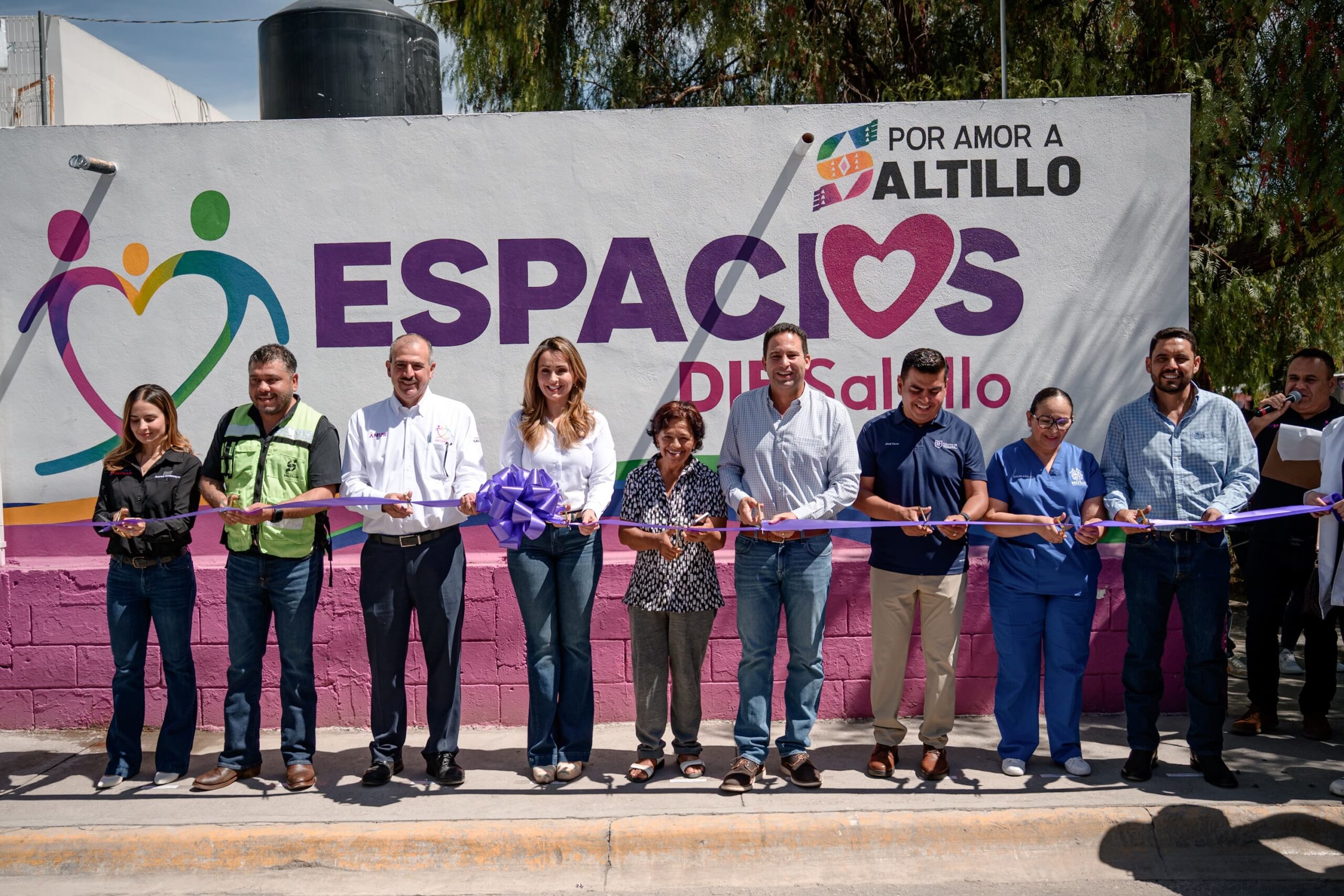 Inauguran Javier y Luly primer “Espacio DIF”