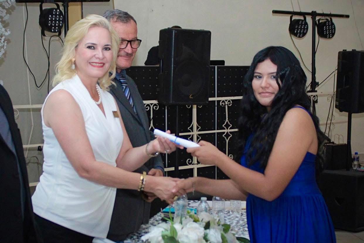 Emotiva Graduación en la Telesecundaria México del Ejido Morelos