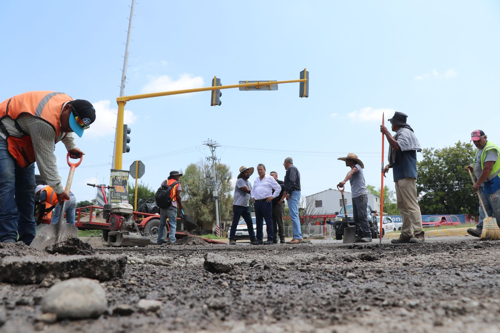 Intensifica Óscar Ríos acciones de mejoramiento urbano en todo San Juan de Sabinas