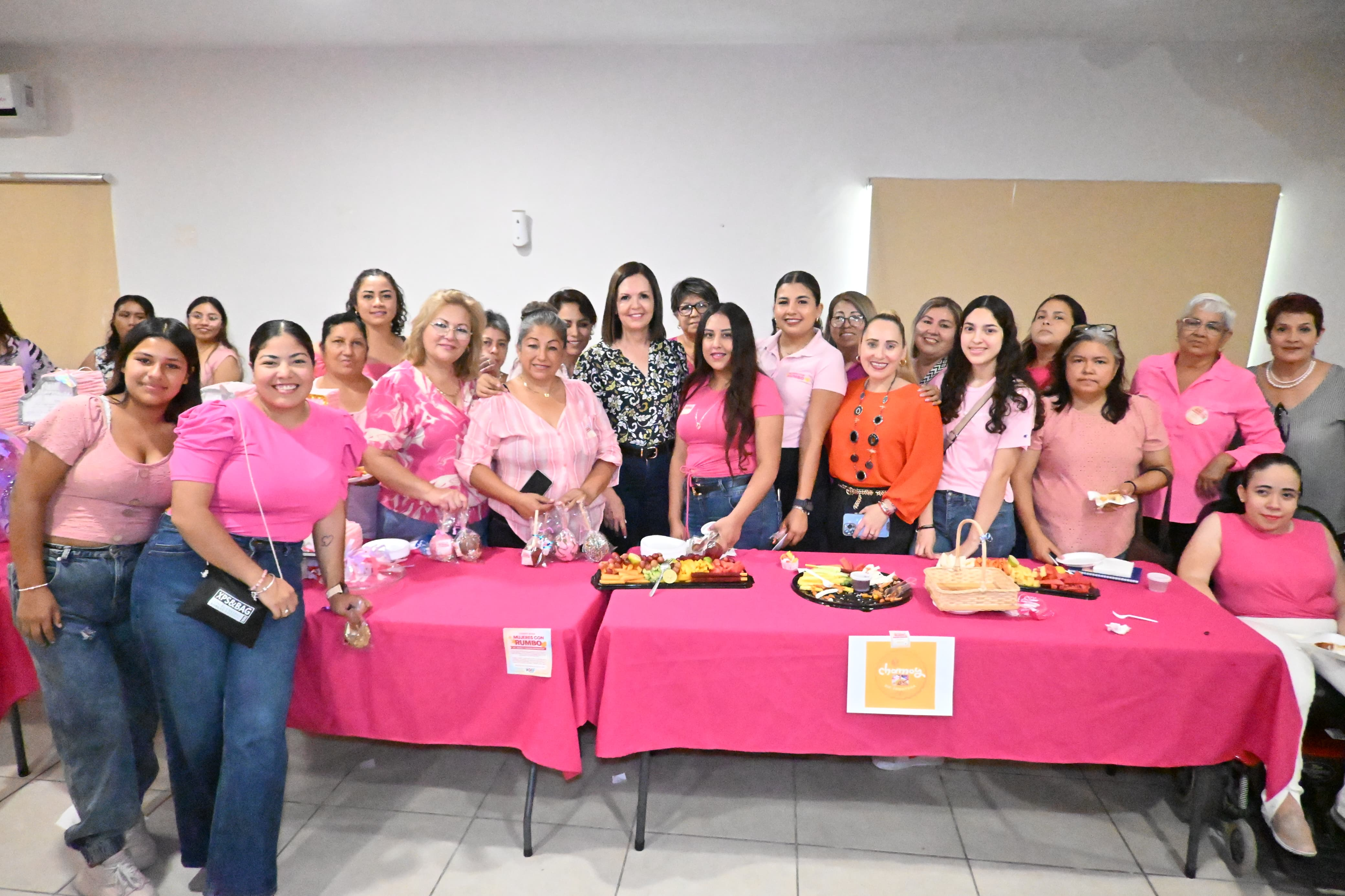 Sari Pérez impulsa el autoempleo con talleres “Mujeres con Rumbo”