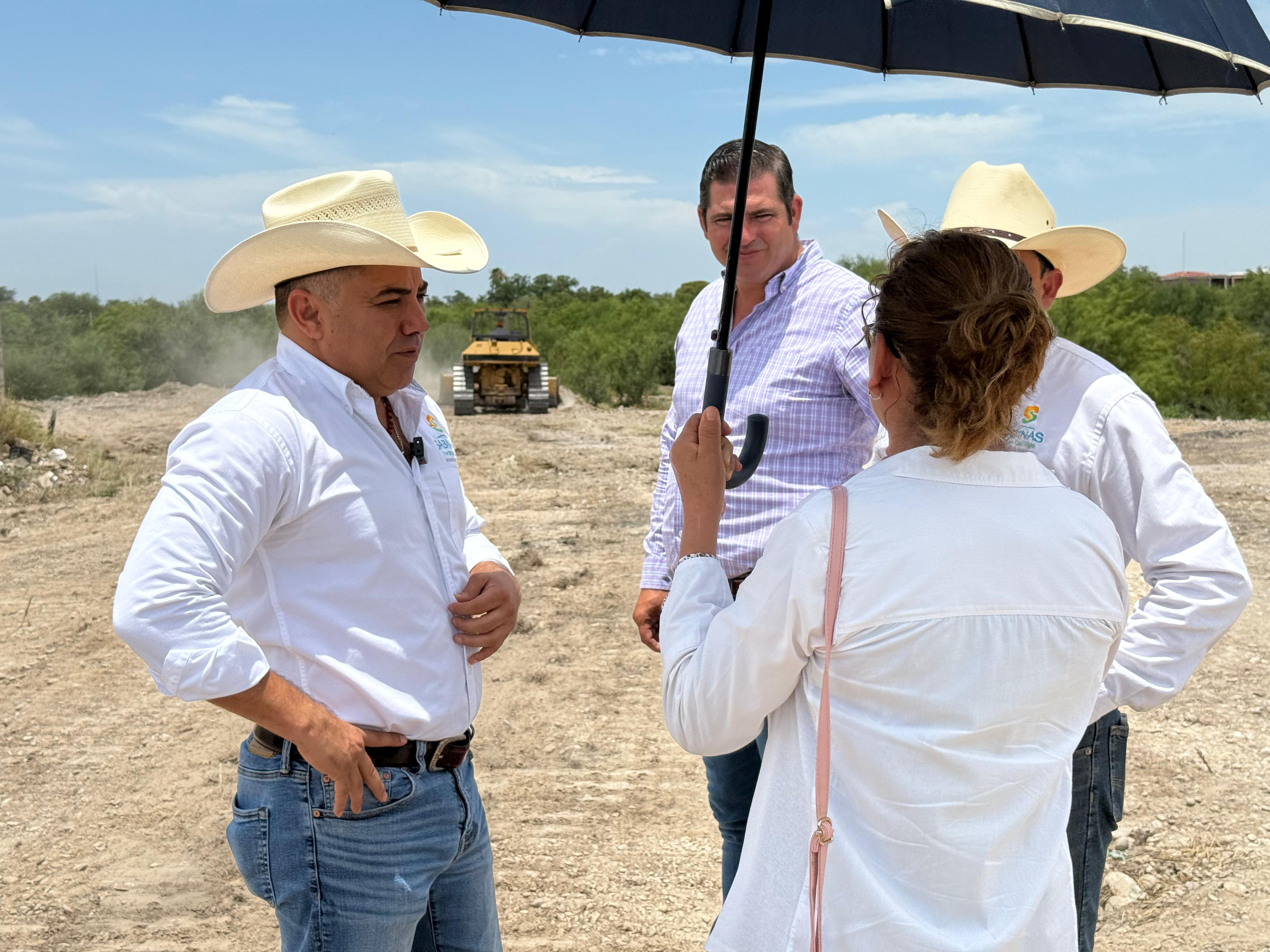 Alcalde Chano Díaz refrenda compromiso con vecinos de Infonavit; arrancan acciones de limpieza y seguridad