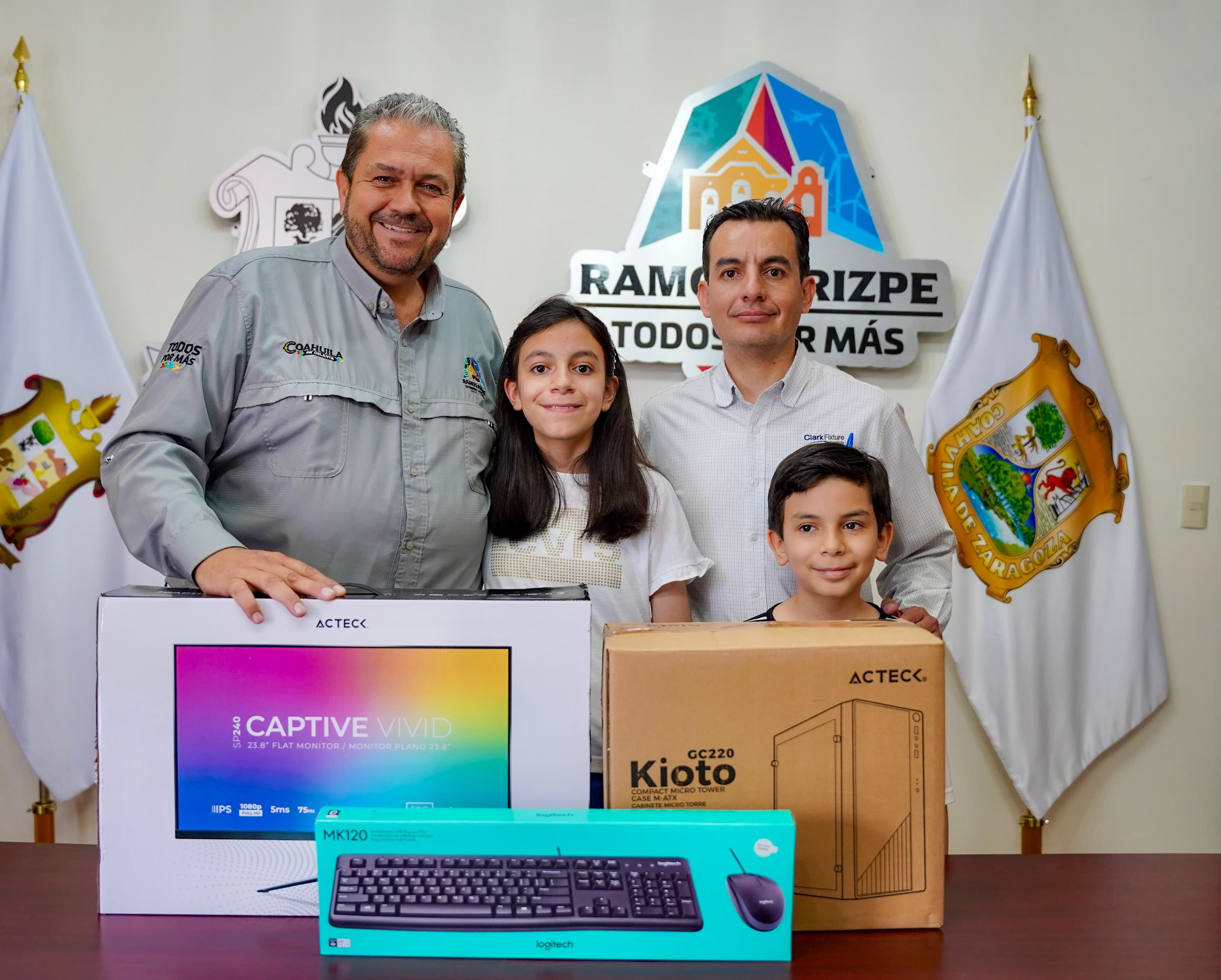 Reconoce Tomás a jóvenes talentos en olimpiadas de conocimiento y robótica