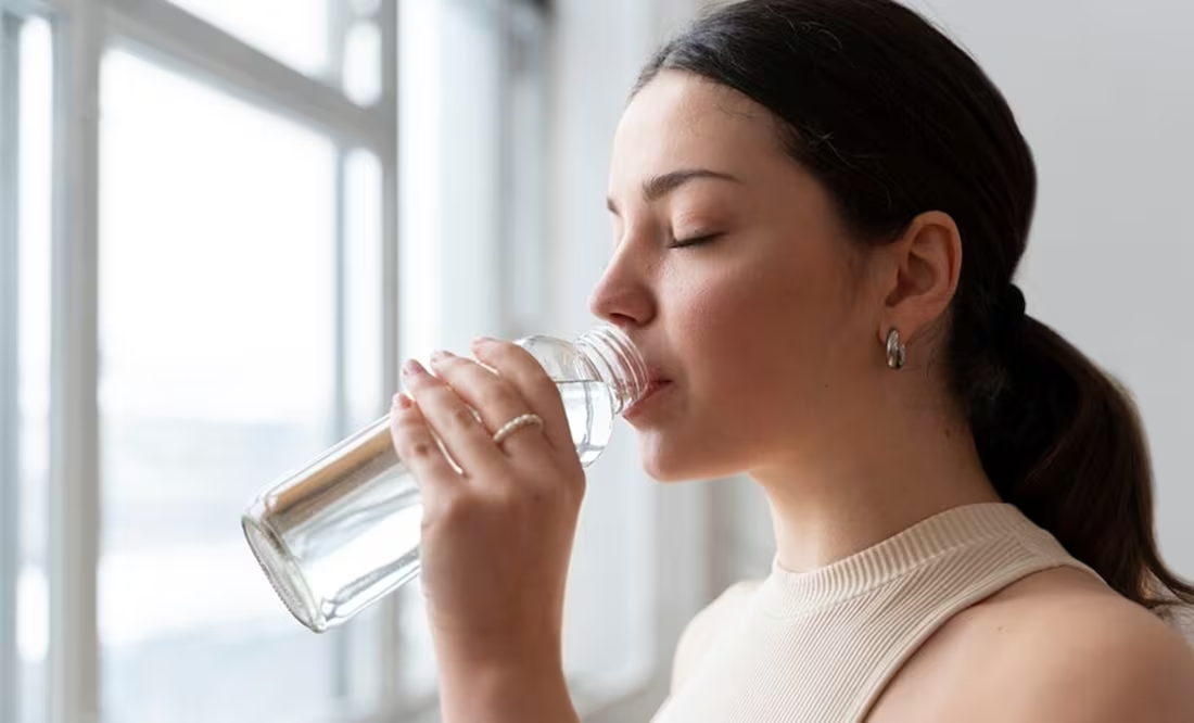 Cuánta agua tomar para intentar revertir el hígado graso