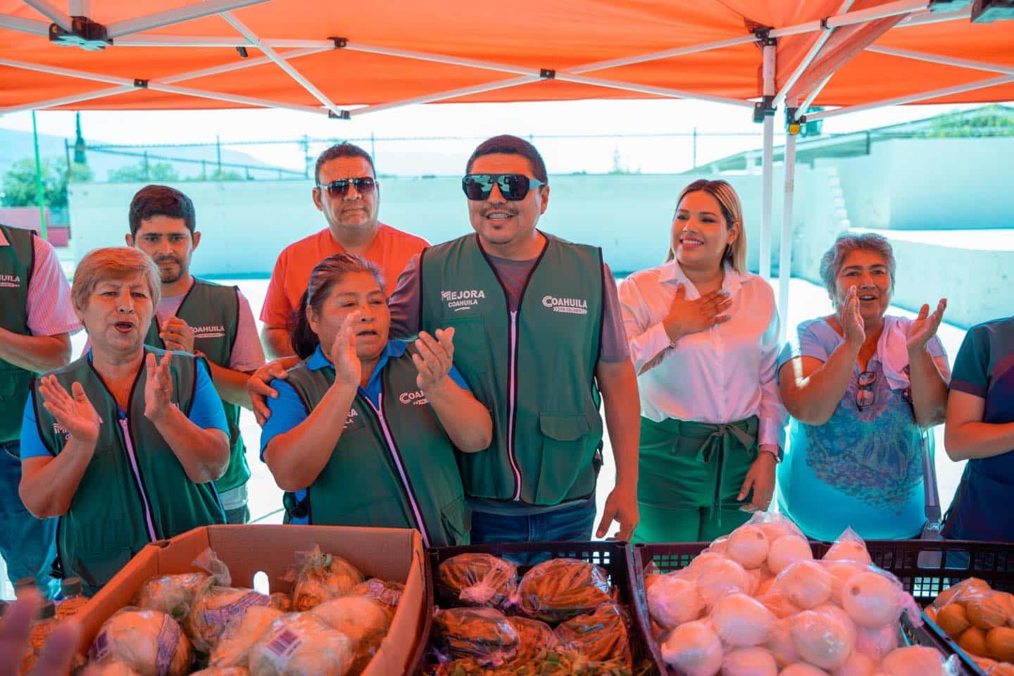 Siguen los Mercaditos Mejora apoyando familias castañenses