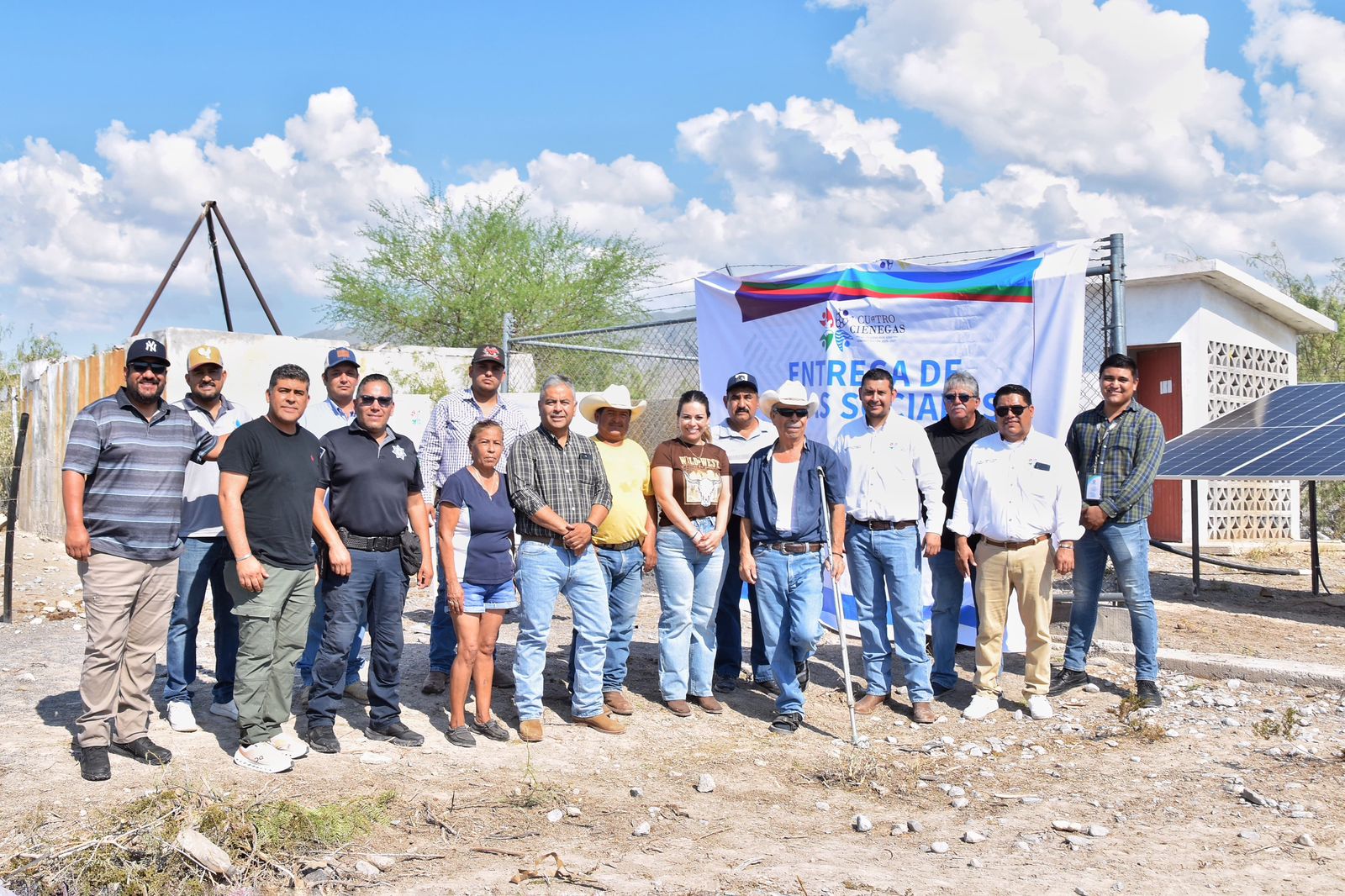 Inaugura Leija pozo de agua en ejido San Juan De Boquillas