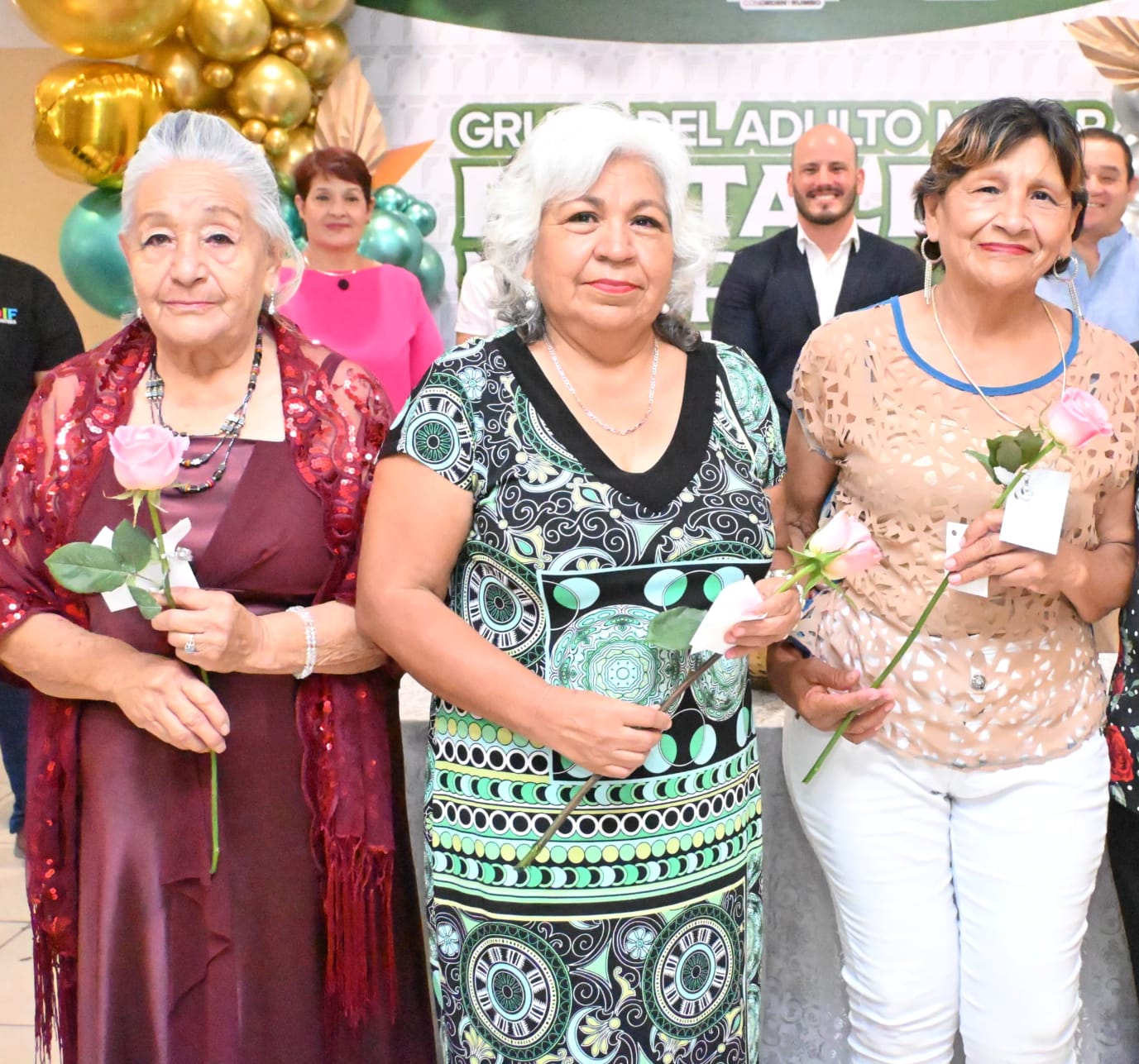 Coronará Frontera a su Reina del Adulto Mayor
